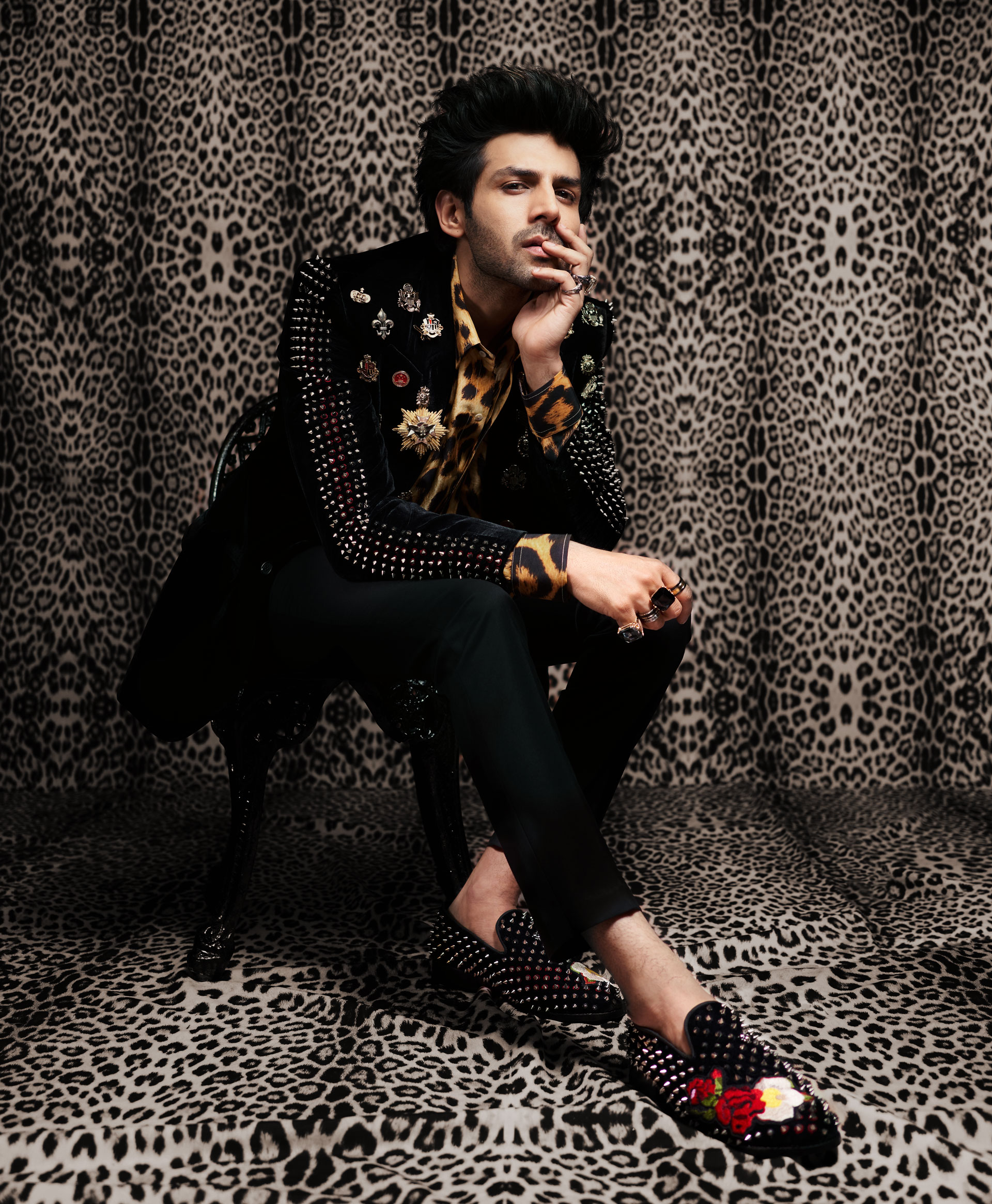 KARTIK AARYAN - HEARTTHROB OF THE NATION